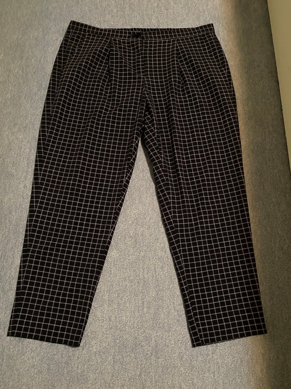 Stiefelhose/Stoffhose - schwarz graues Gitterkaro – Größe 42/44