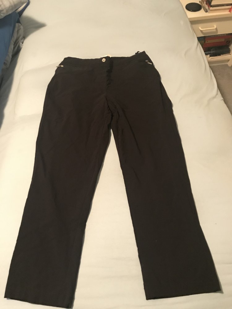 Schlupfhose Viskose/Stretch schwarz gerades Bein Grösse 46 - neu und ungetragen! 