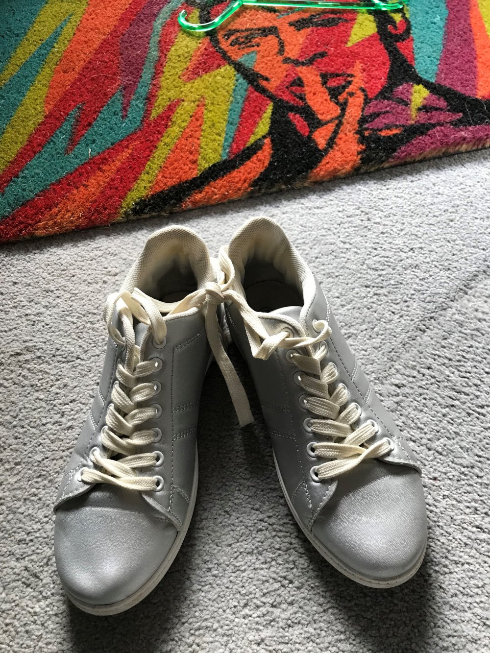 Sneaker mattsilber Grösse 37 – super bequem! 