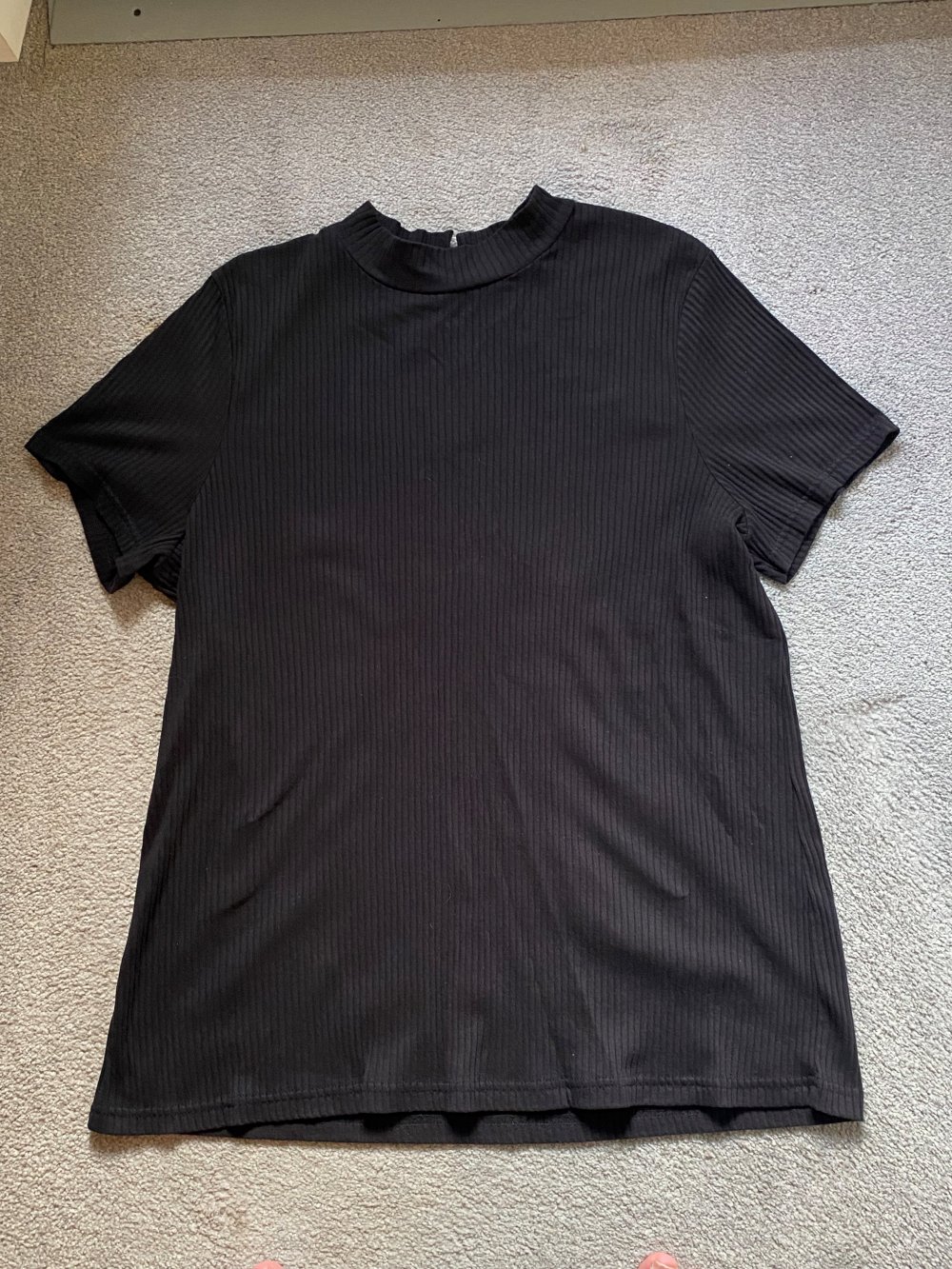 T-Shirt Kurzarm gerippt schwarz, Größe 42 – selten getragen