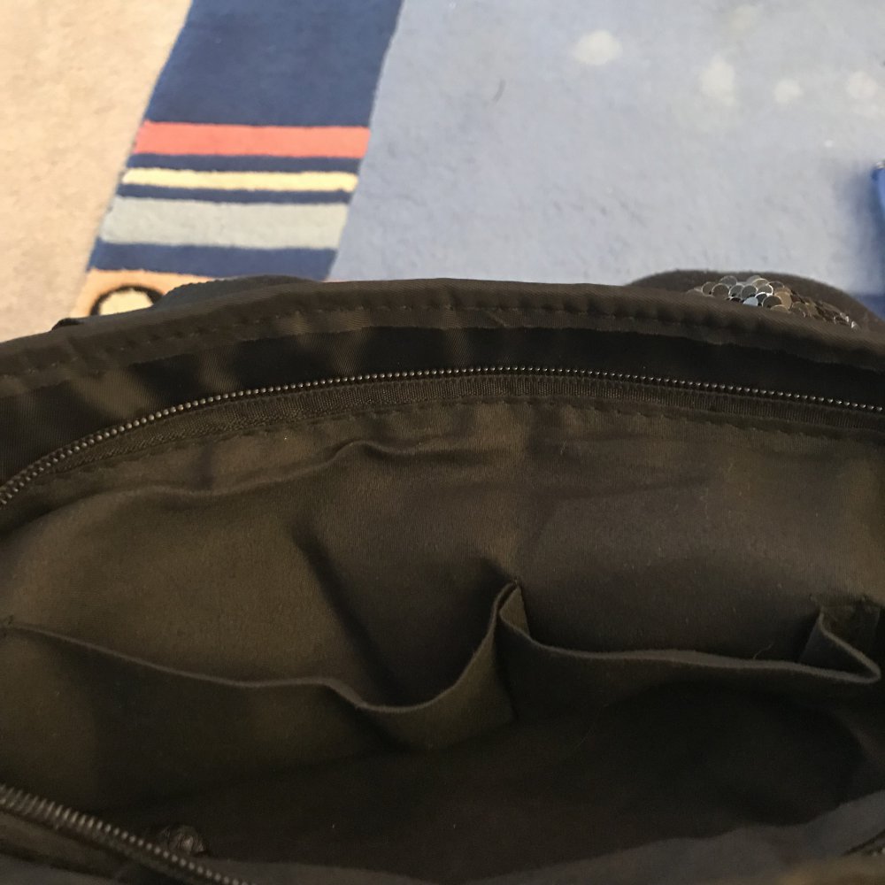  Umhängetasche schwarz Pailetten mit Reissverschluss 29 cm x 21 cm