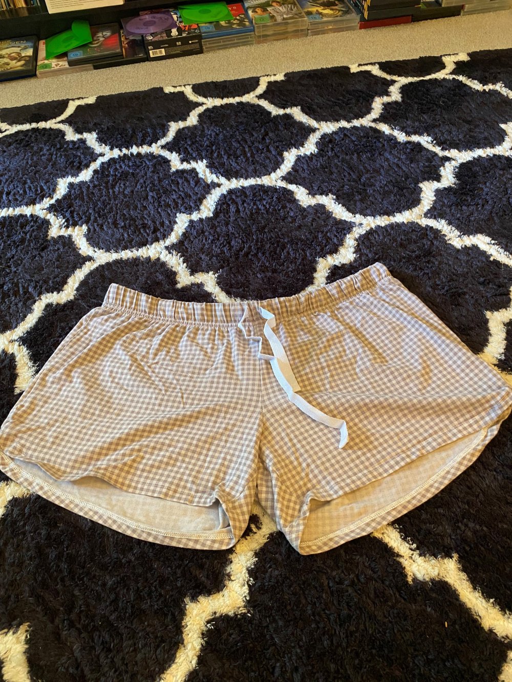 Shorts grau kariert Größe 44/46 von Tchibo – NEU UND UNGETRAGEN