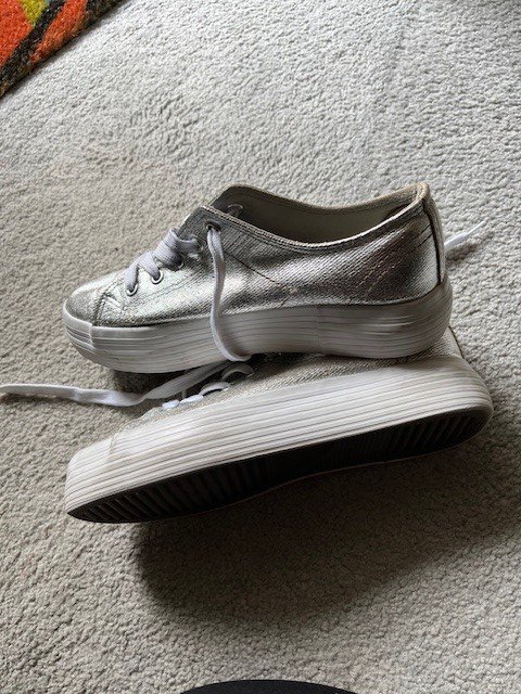 Sneaker/Turnschuhe silberfarben, Größe 37, selten getragen