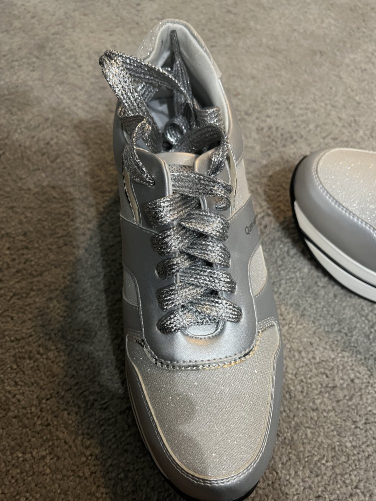 Sneaker/Turnschuhe silber, Größe 37, Plateau – neu und ungetragen