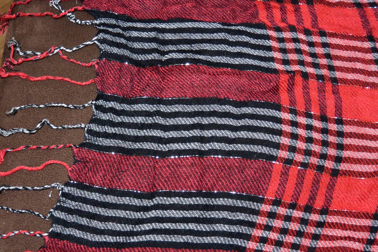 Kariertes Tuch mit Silberfäden Gothic Punk Herbst Winter