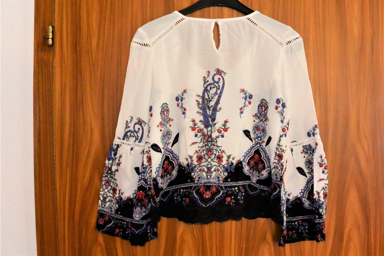 Cropbluse Hippy Boho Ethno Festival Blumen Trompetenärmel Sommer Frühling