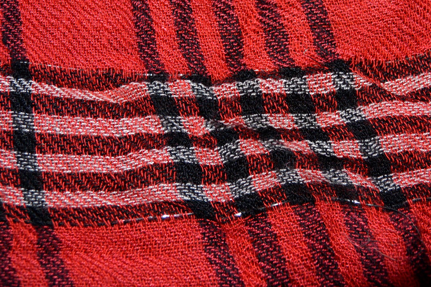 Kariertes Tuch mit Silberfäden Gothic Punk Herbst Winter