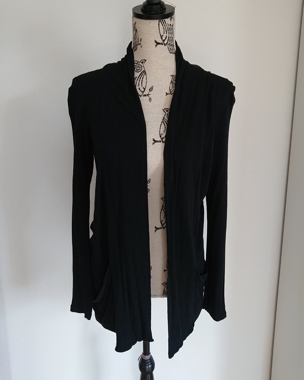 schwarzer dünner Cardigan