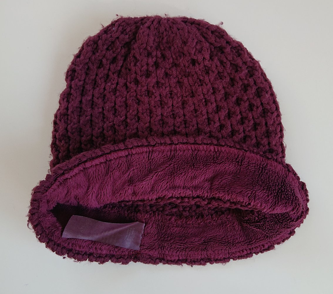 warme weiche Wollmütze