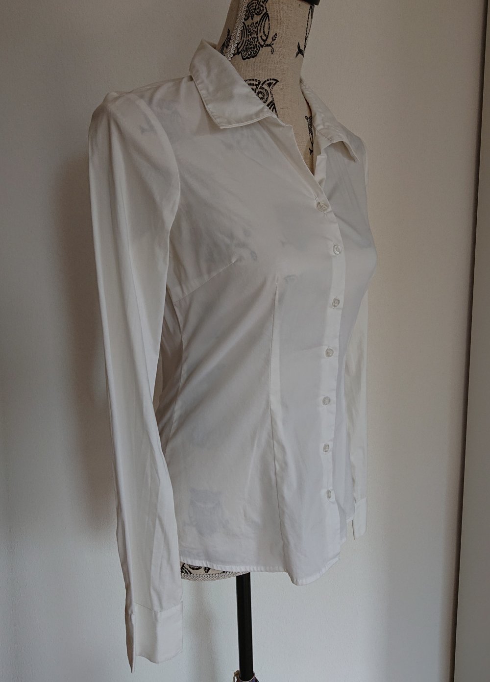 weiße klassische Basic Bluse