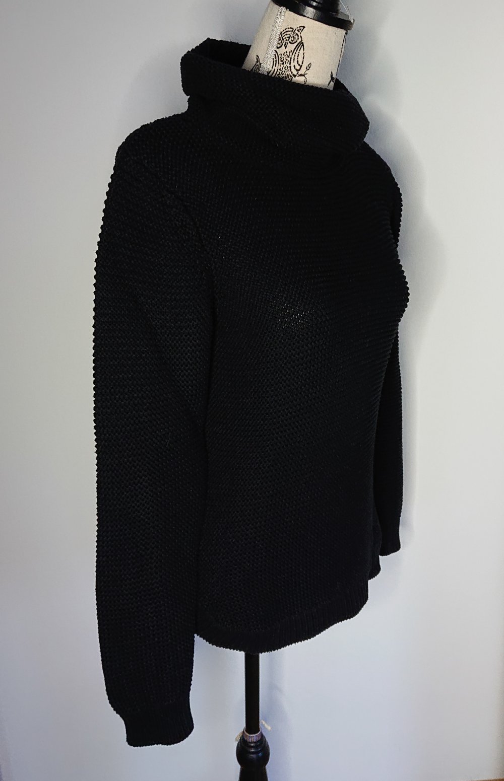 schwarzer Rollkragen Strickpullover