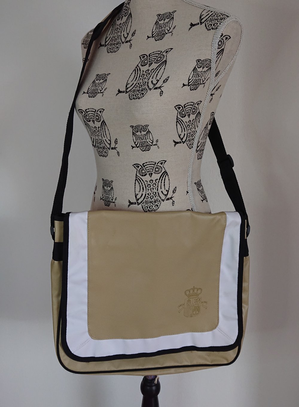 schicke, große Umhängetasche Messenger Bag