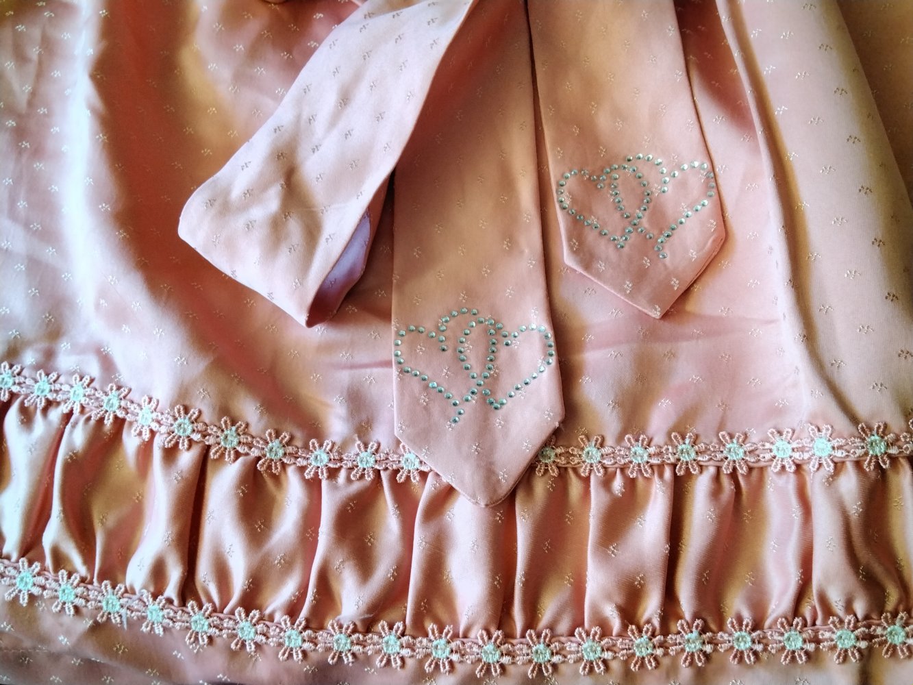 Dirndl neu Apricofarbed Gr. 52