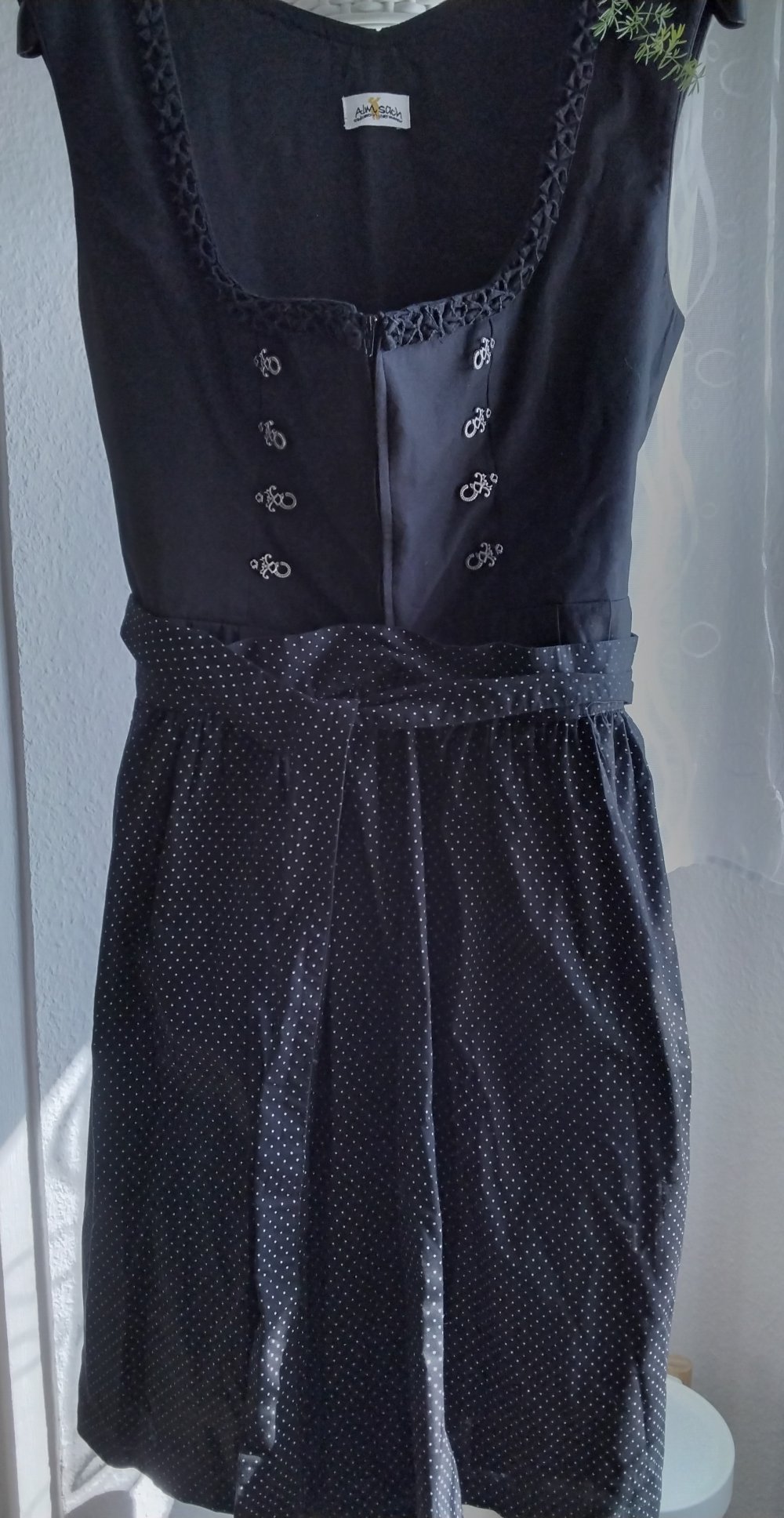 Dirdl neu schwarz von Almsach