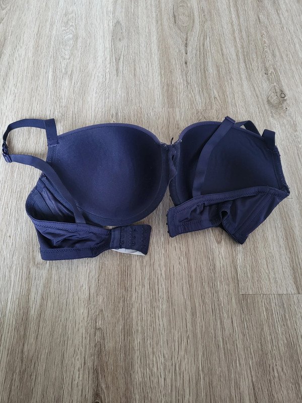 Dunkelblauer BH von C&A Gr. 85C