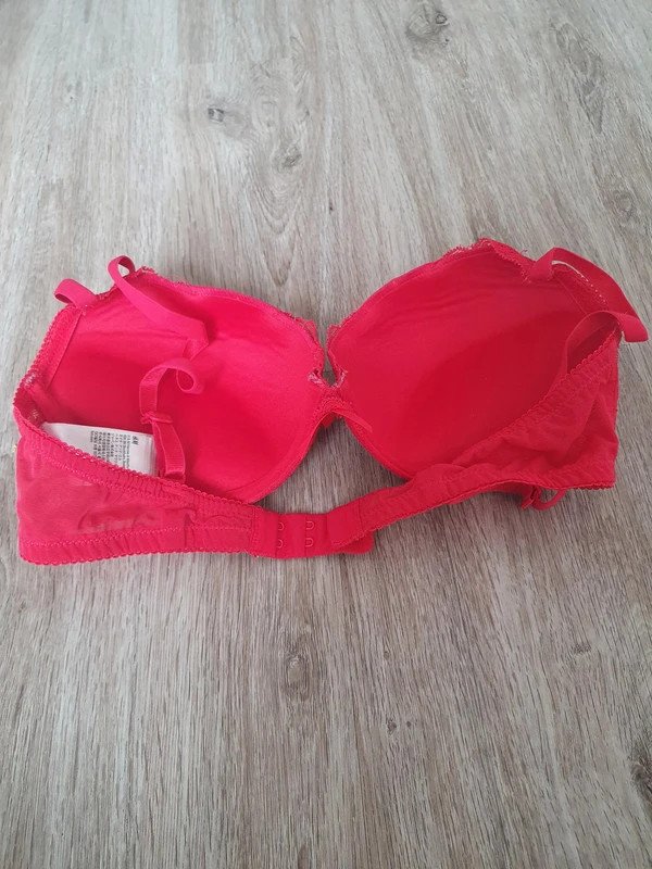 Roter BH von H&M Gr. 80 B
