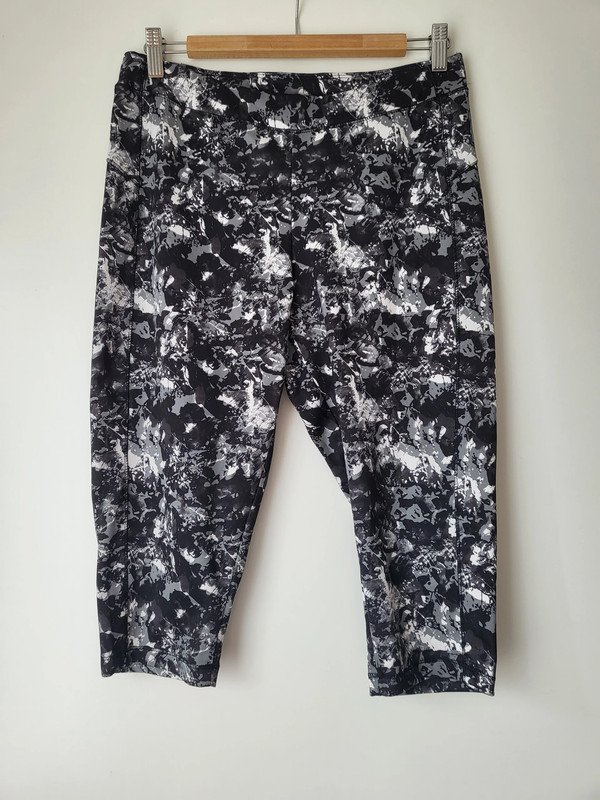 Sporthose 3/4 Länge Gr. M