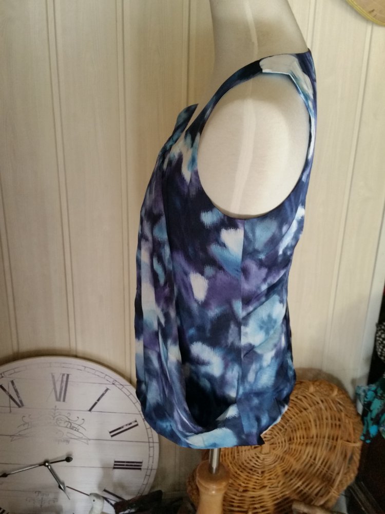 Elagatnes Top mit Blumen 38/40/42