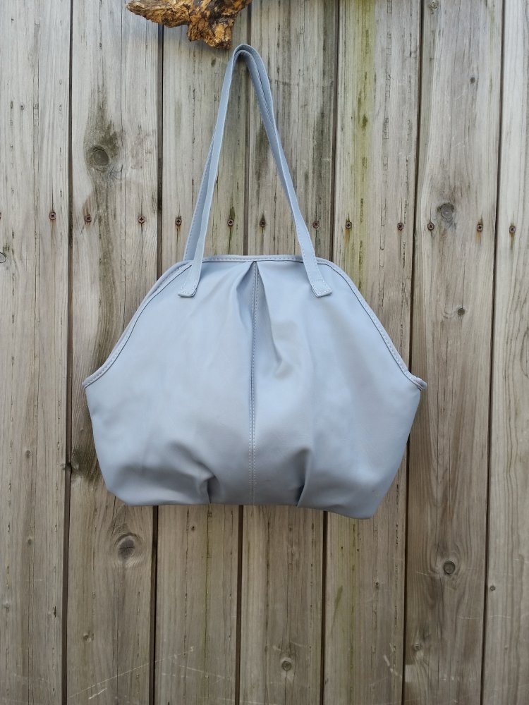 Graue tasche neu 