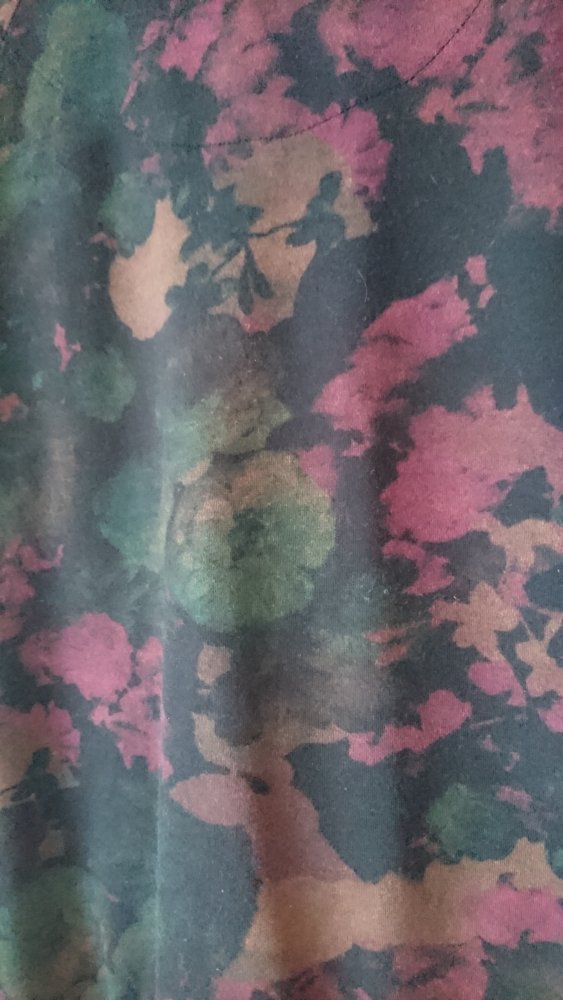 Geblümte Jacke mit Zipper und seitlichen Taschen