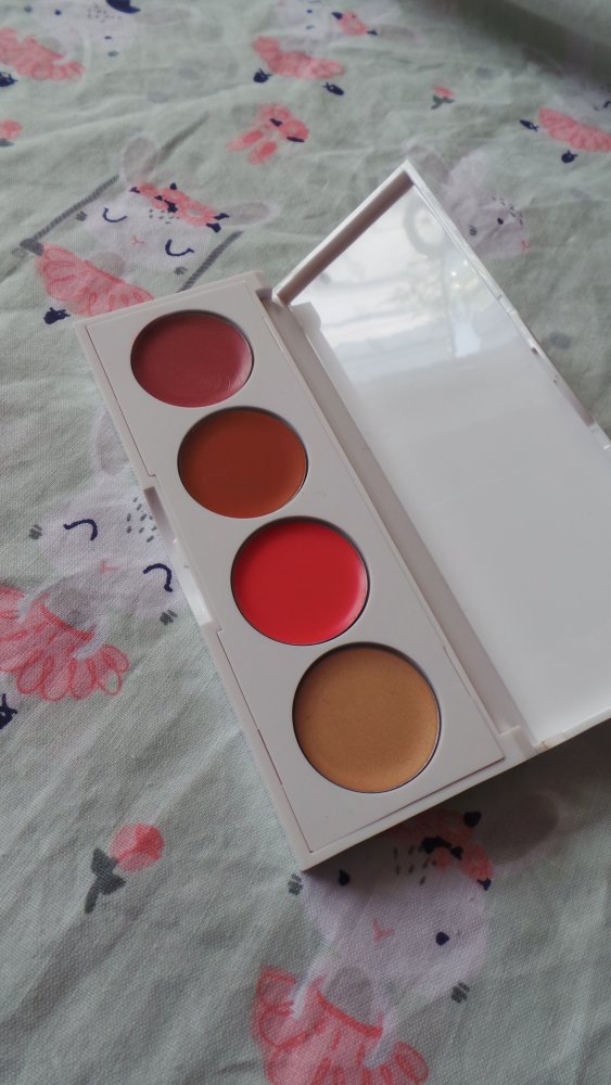 Airbase Creme Blush Palette Glossybox Make Up Kosmetik Schminke