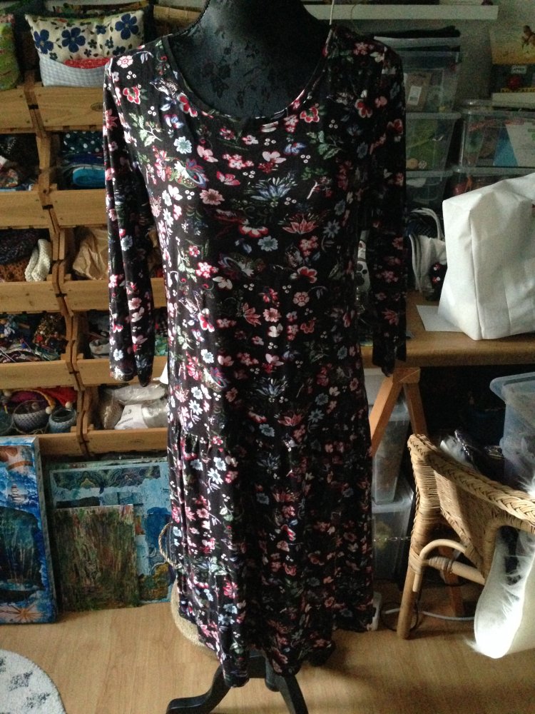 Beblümtes Jersey Kleid