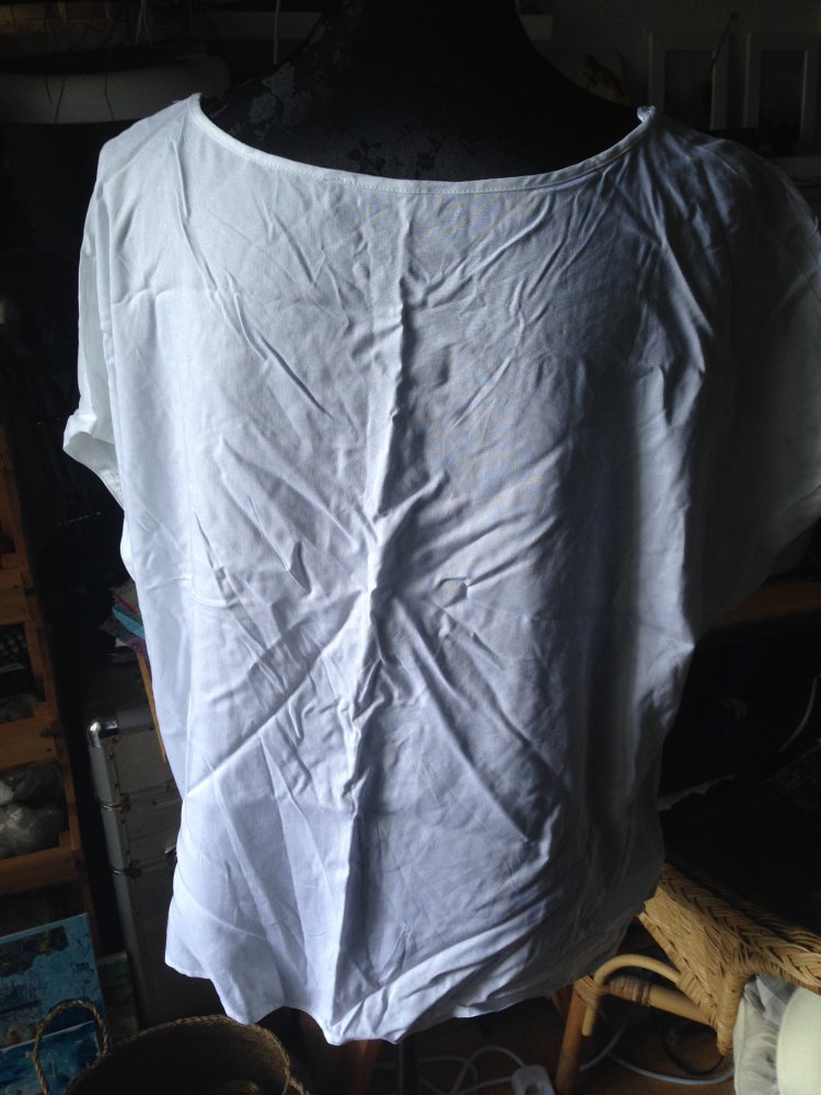 Bluse mit Stickerei