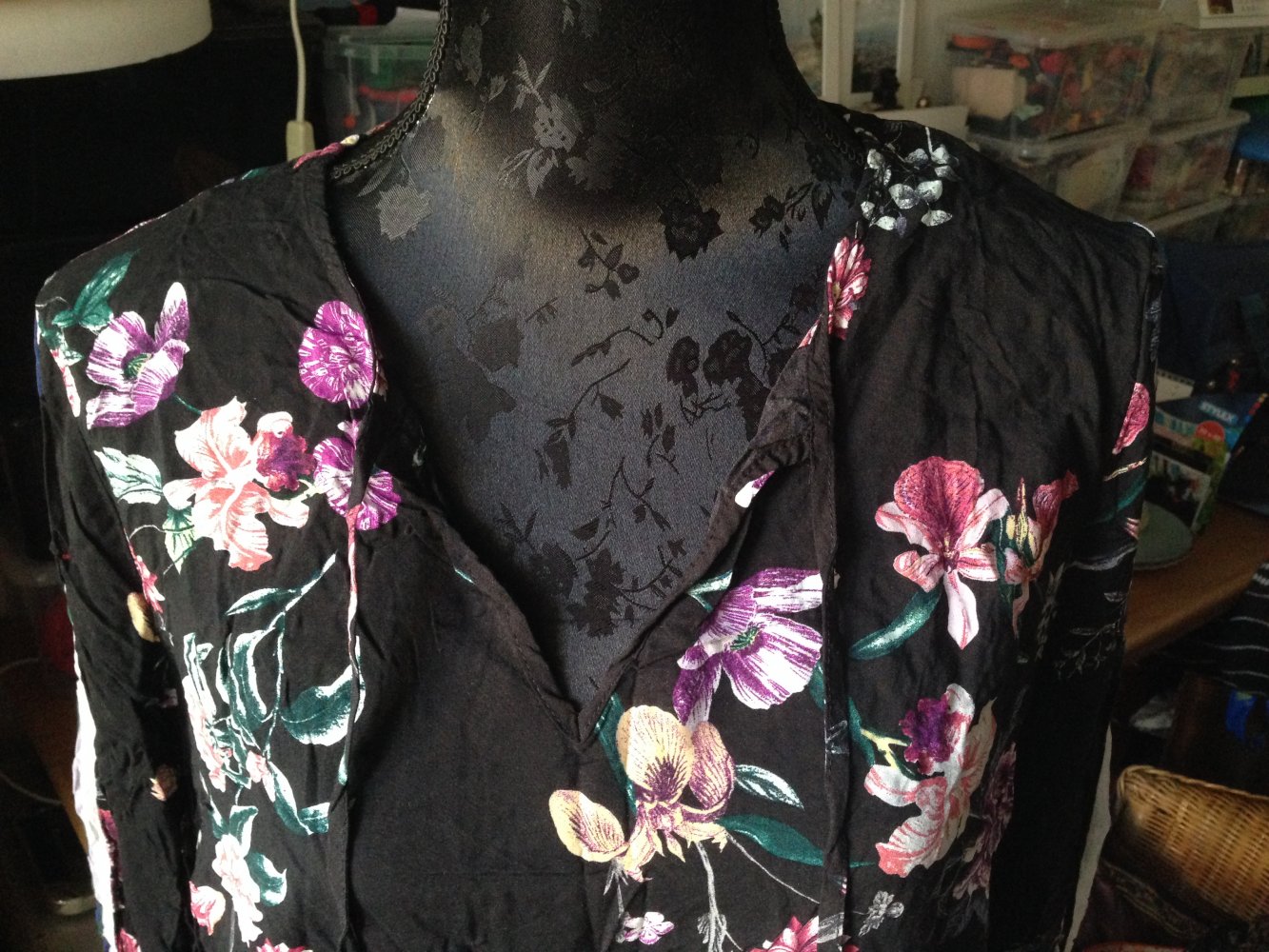 Blumen Bluse mit Streifen 