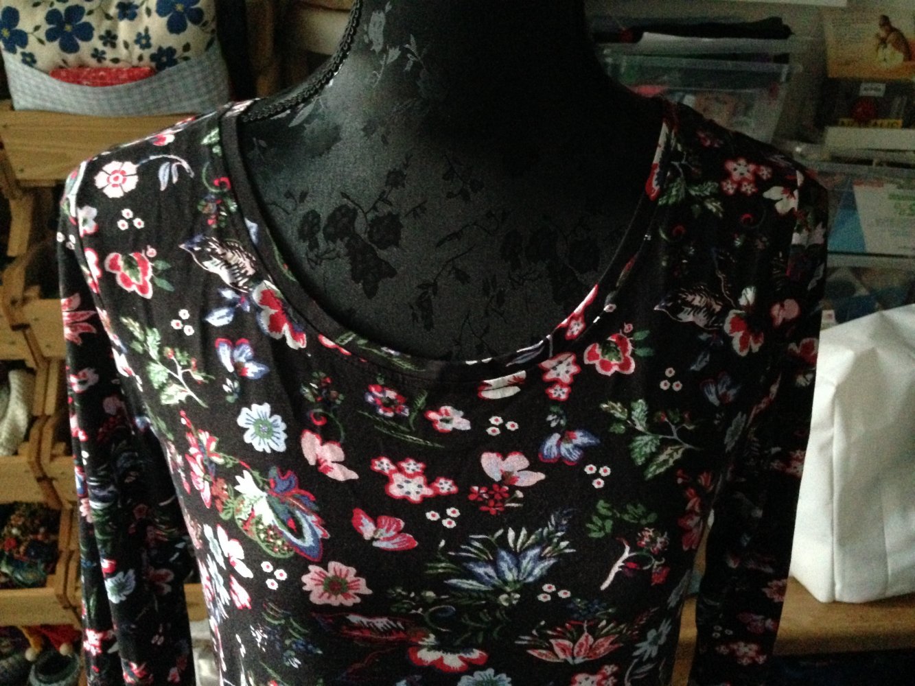 Beblümtes Jersey Kleid