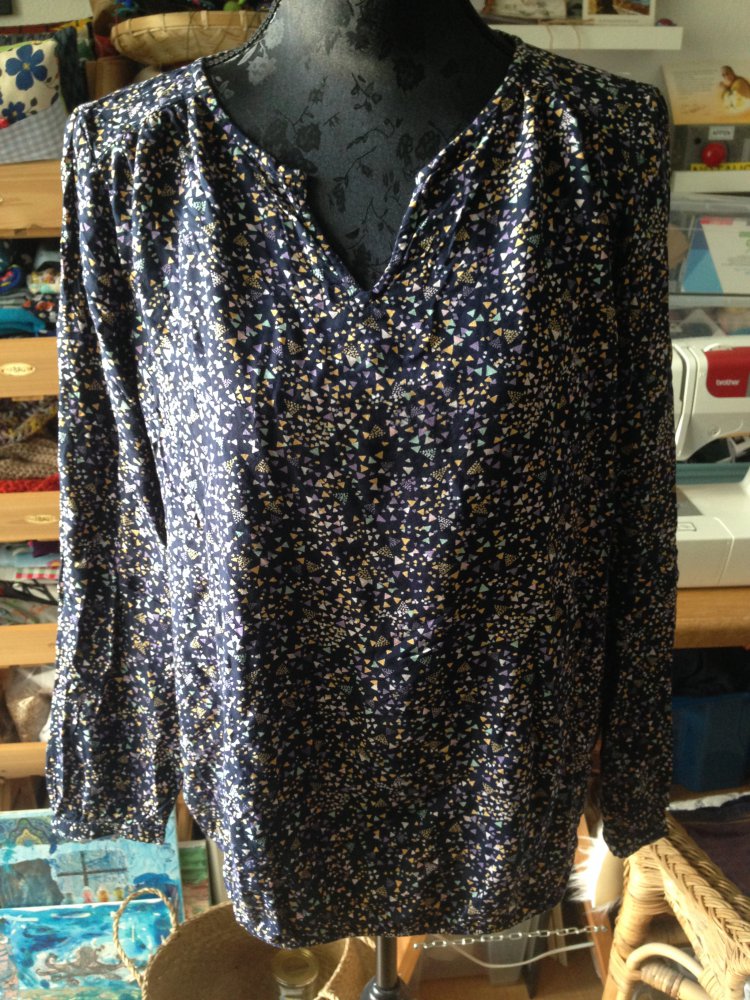 Bluse mit grafischen Muster