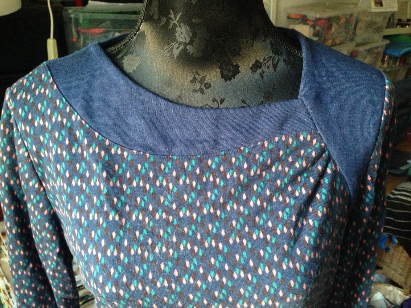 Süsser Pulli mit Muster 
