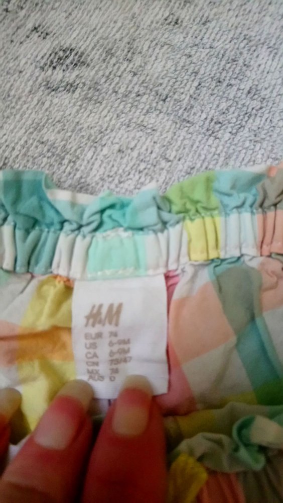 Shorts 74 H&M lila gelb grün