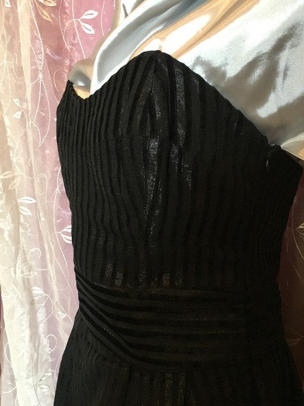  Trägerlos Abiballkleid / Partykleid in schwarz