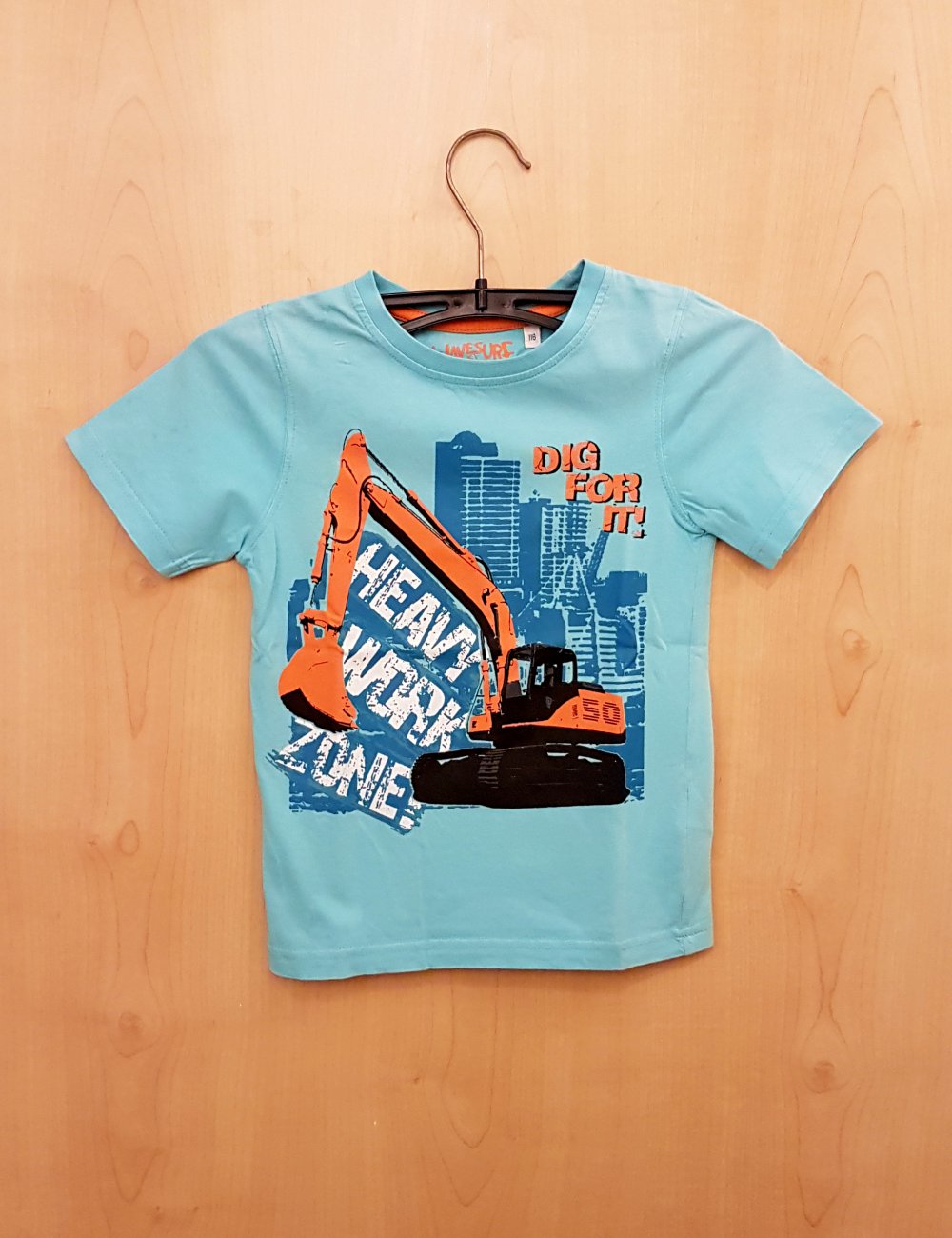 3 Shirts und 2 Tops mit kleinen Flecken Paket - 110/116 - Kindergarten