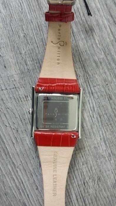Paris Hilton Armbanduhr rot Leder rot und silberne Steinchen
