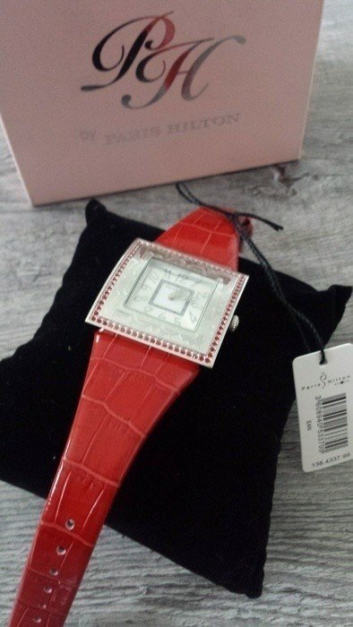 Paris Hilton Armbanduhr rot Leder rot und silberne Steinchen