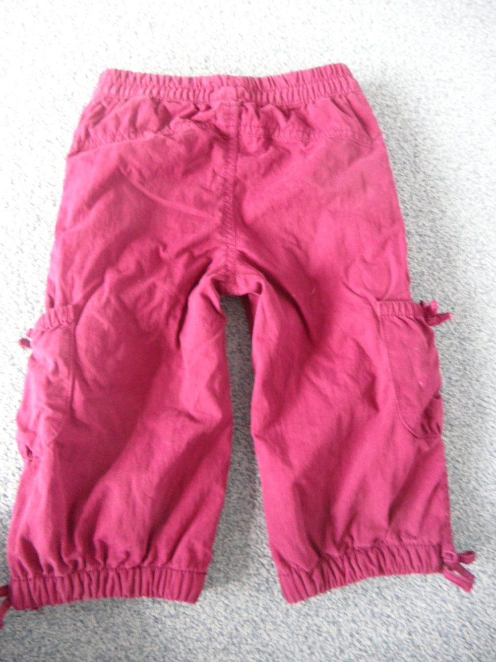 Hema süße beerenfarbene Übergangs-Hose gefüttert