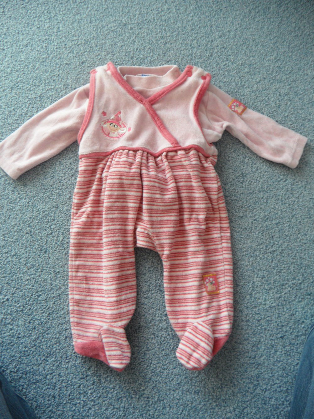 Bruin süßer Nicki Strampler zweiteilig mit Fee