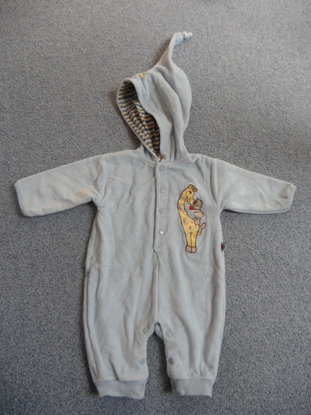 Ausfahranzug Anzug Einteiler Strampler mit Zipfelmütze Nicki