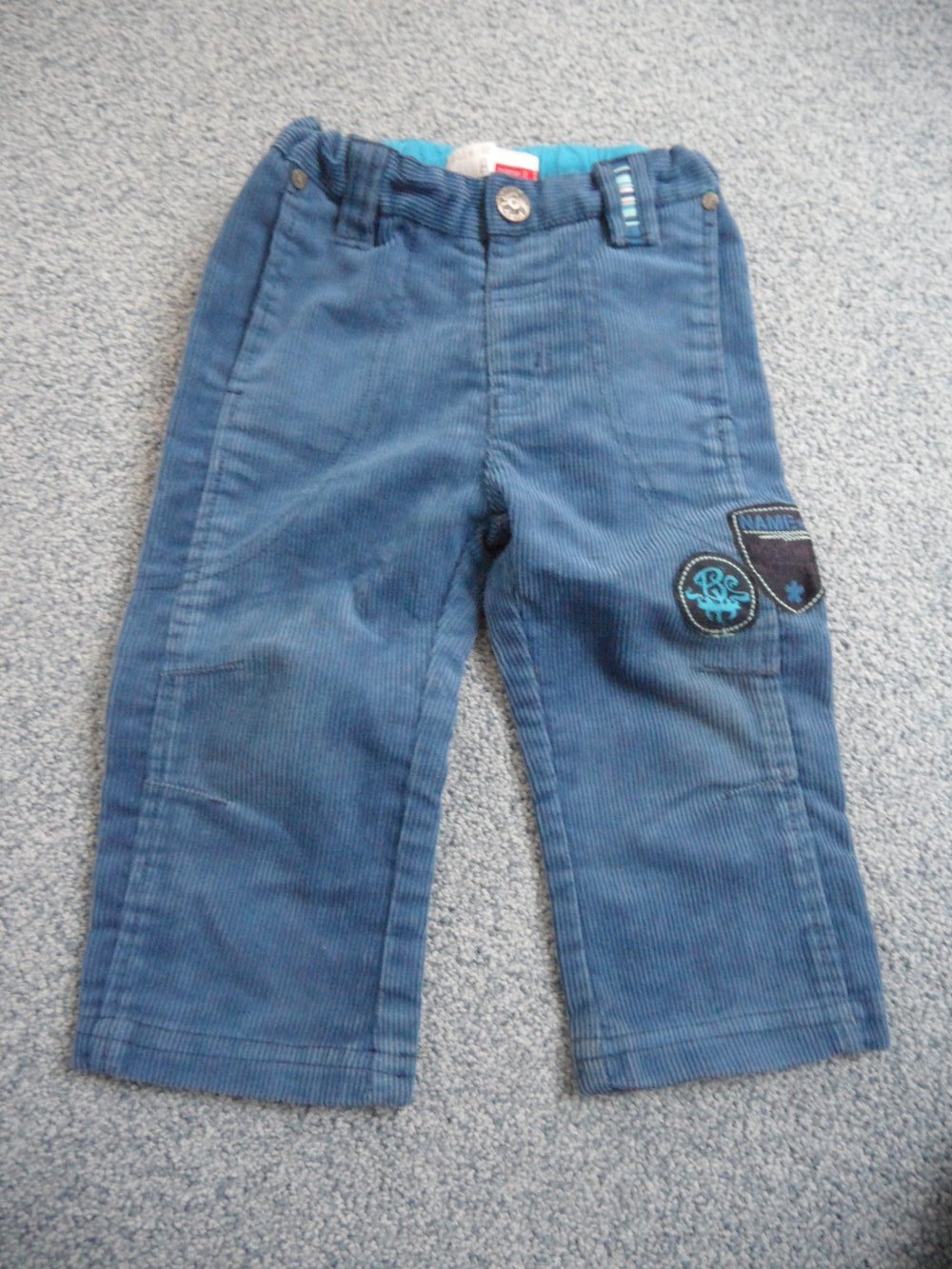 name it sehr schöne Cordhose verstellbarer Gummizug