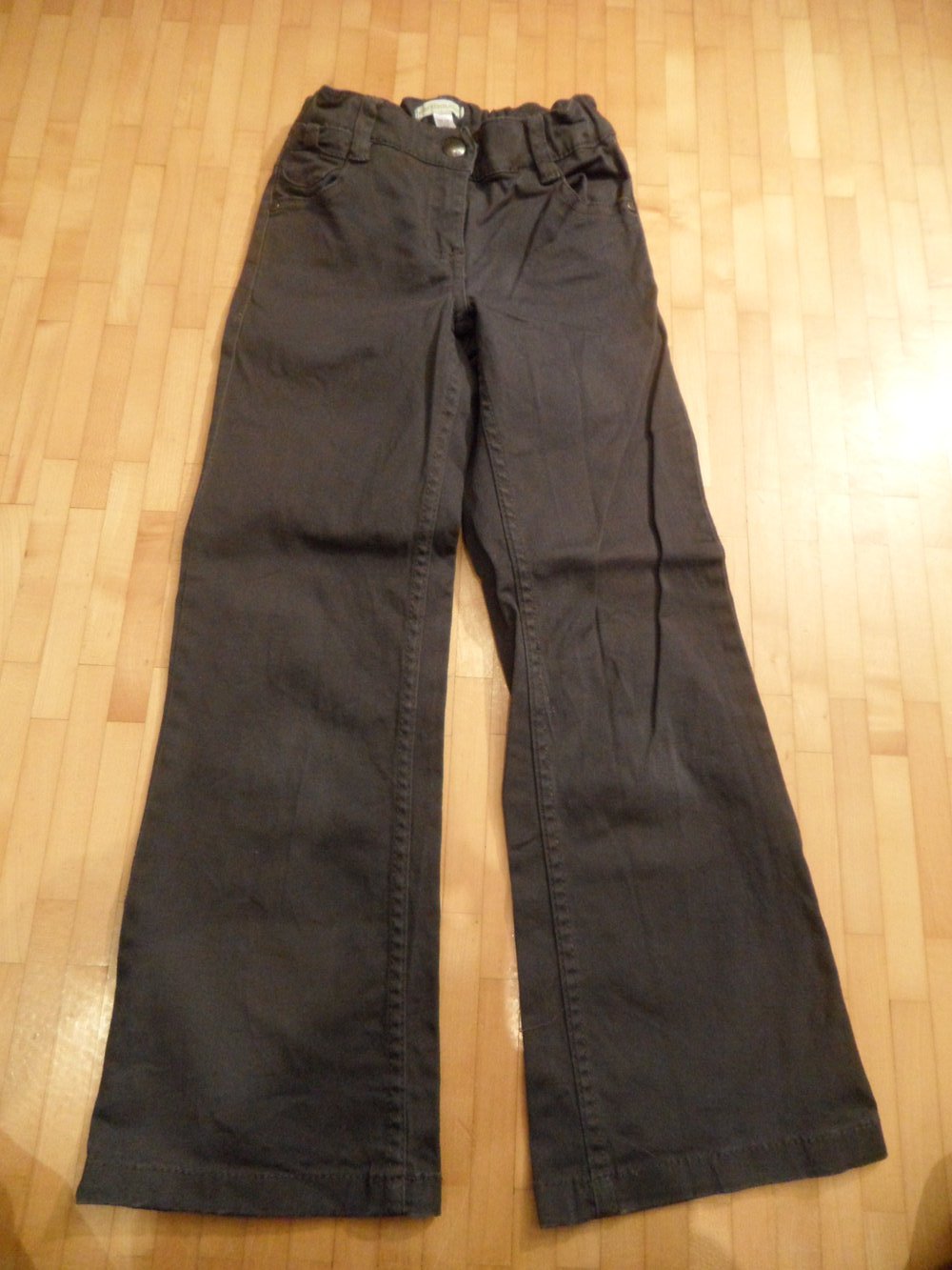 Vertbaudet graue Hose Jeans Bootcut Schleifen