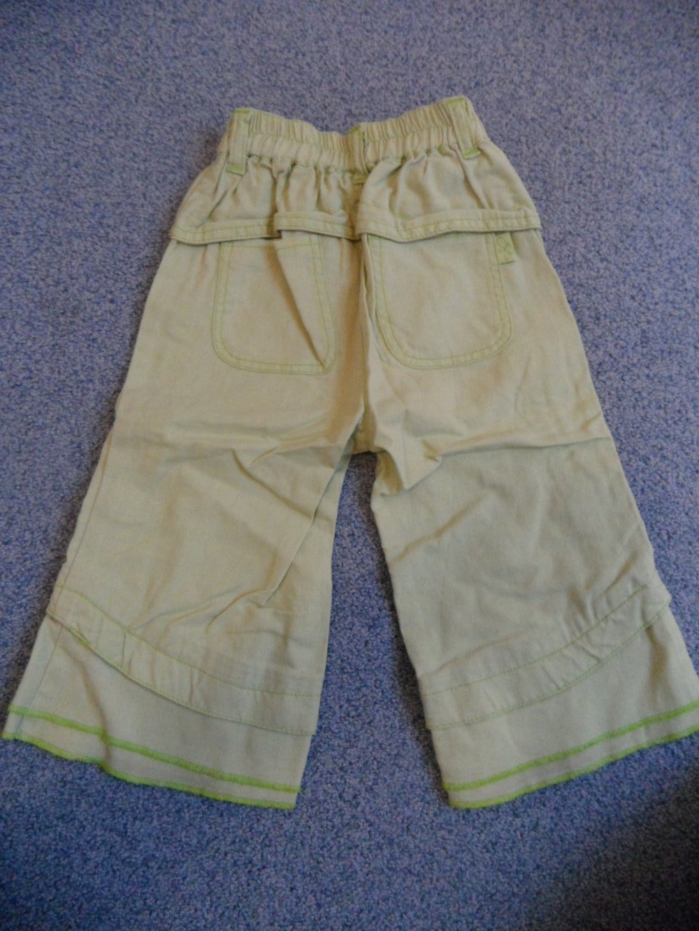 wunderschöne grüne Hose ausgefallen