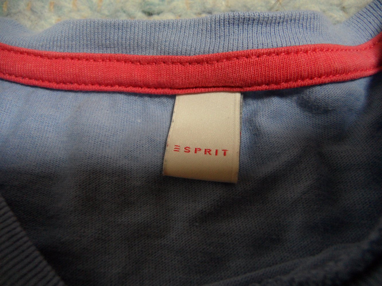 Esprit 128/134 Langarmshirt Schmetterling