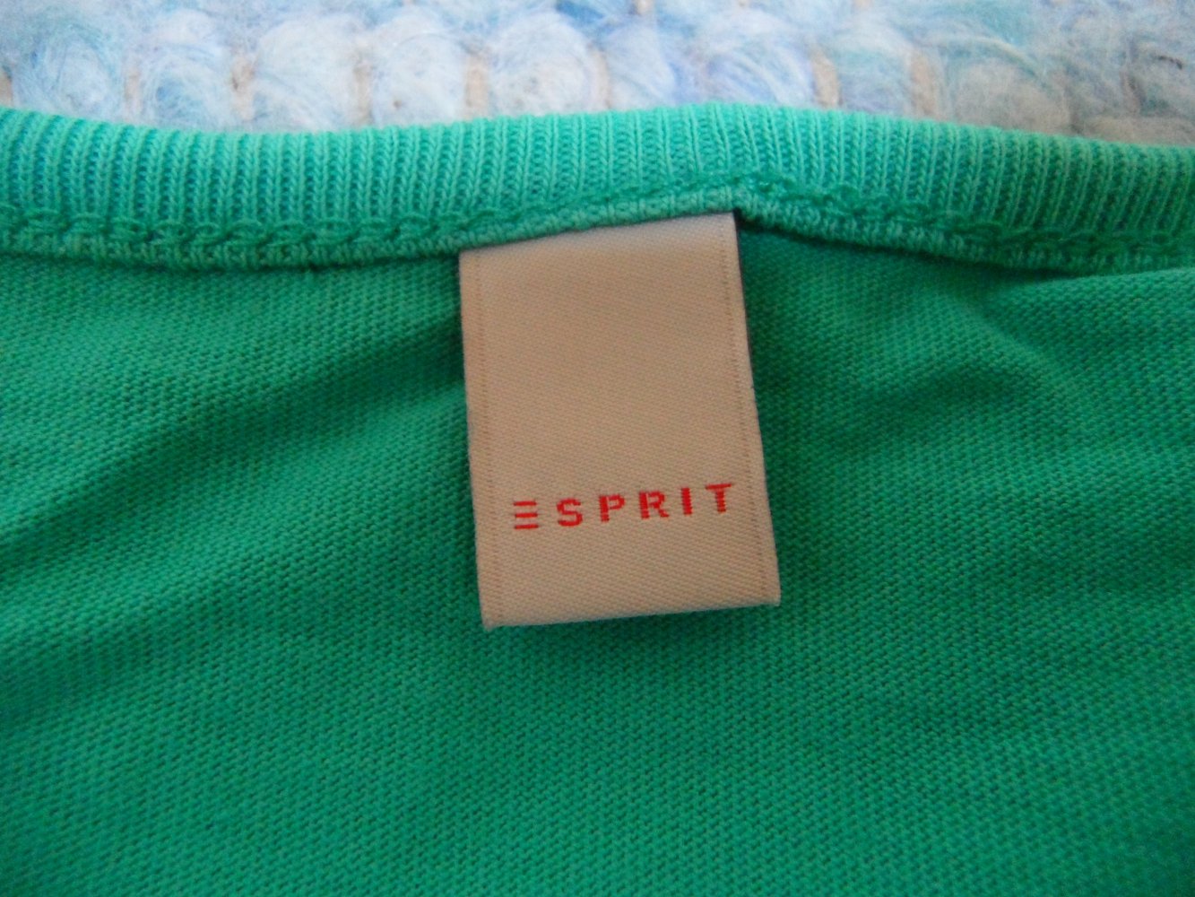 Esprit 128/134 Langarmshirt Schmetterling