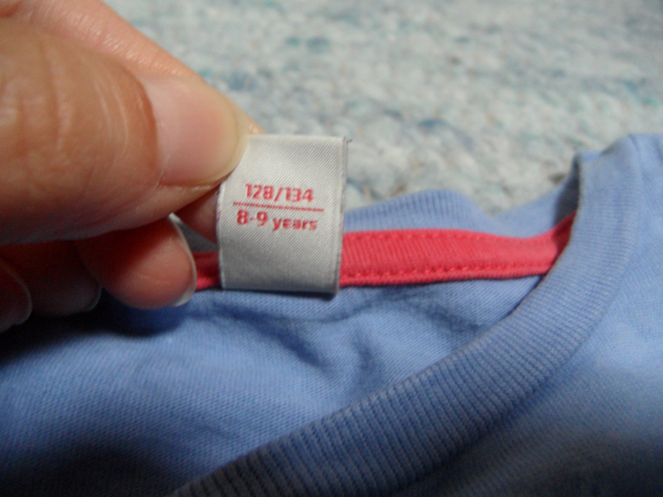 Esprit 128/134 Langarmshirt Schmetterling