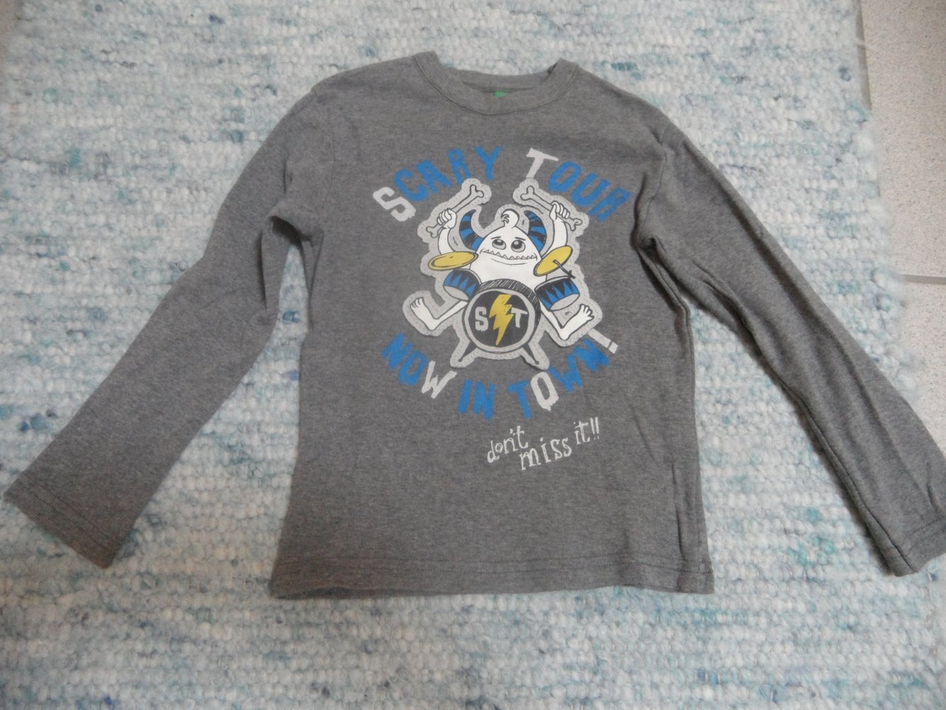 Benetton Langarmshirt Monster Schlagzeug XXS 98/104