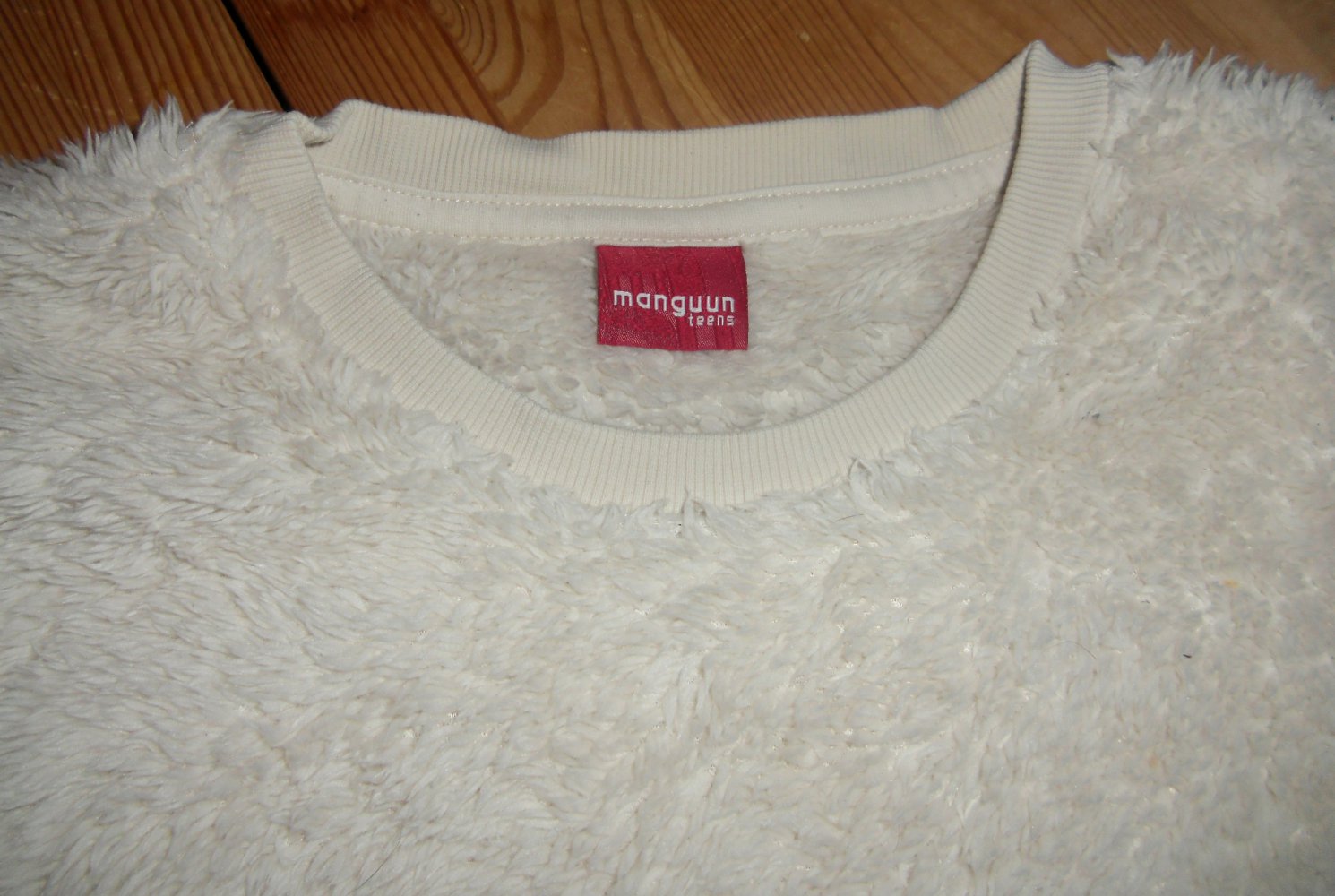 Manguun Teens- schöner Wuschelpulli Gr.158/164