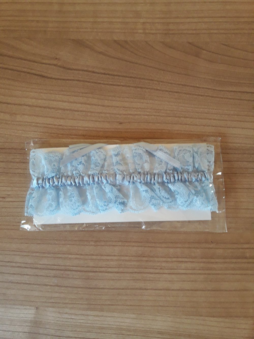 NEU - hellblauen Spitzen Strumpfband von Gaia Brautaccessoires 