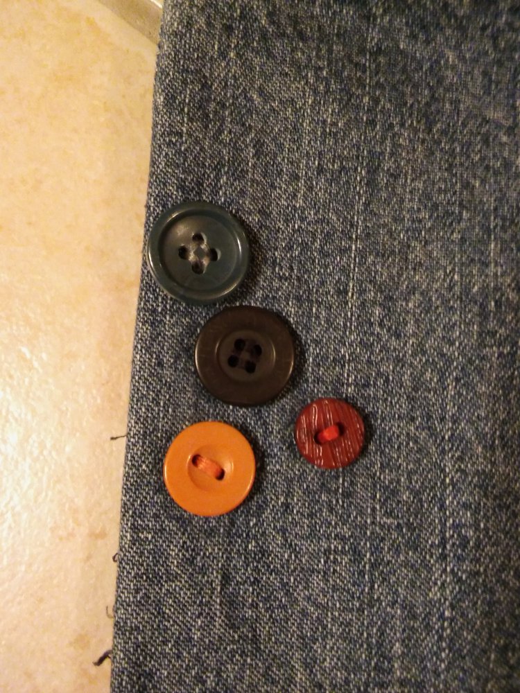 Jeans mit Flicken Gr. 122