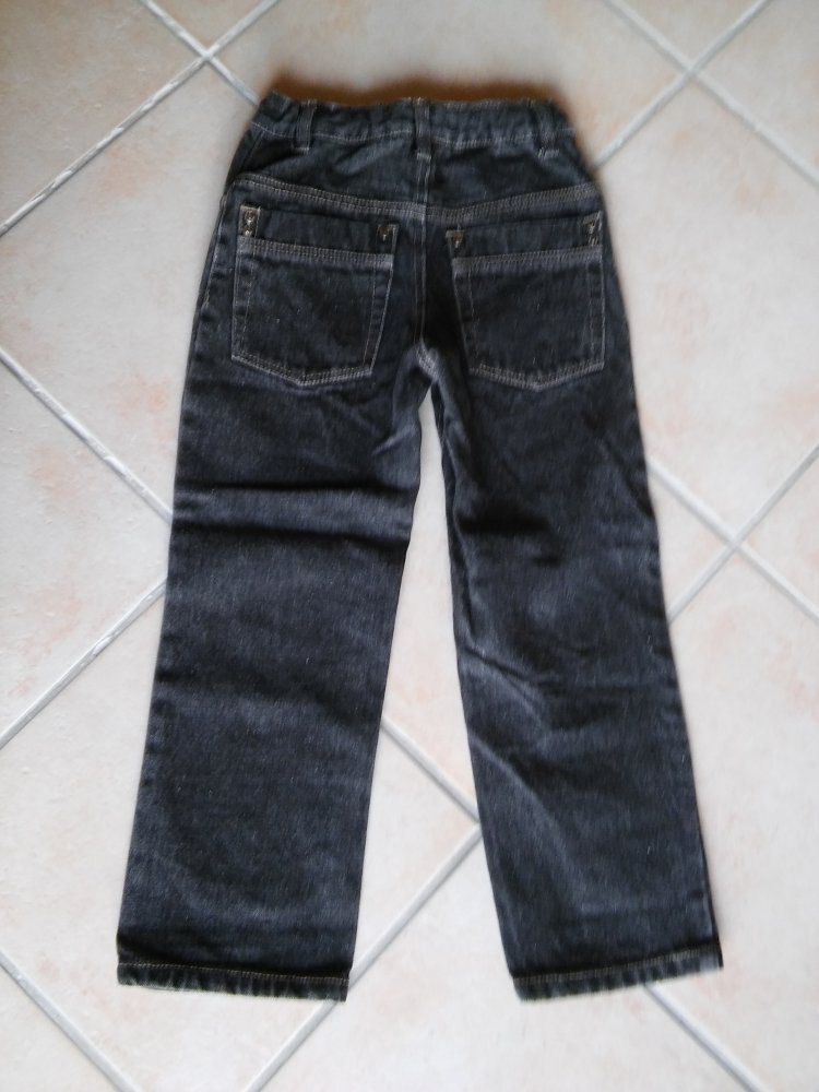 Jeans dunkel Gr. 122